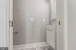 152 Fairmount Ave, Philadelphia, PA 19123 - Photo 10