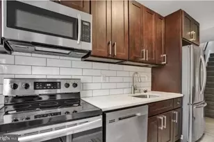 2435 W Jefferson St, Philadelphia, PA 19121 - Photo 14