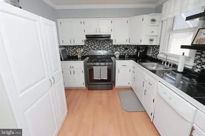 8134 Revere Street, Philadelphia, PA 19152 - Photo 6