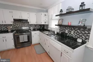 8134 Revere St, Philadelphia, PA 19152 - Photo 4