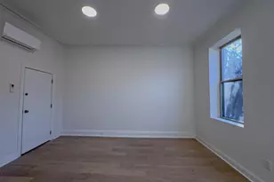 2039 Green St, Philadelphia, PA 19130 - Photo 12