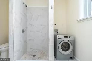 1933 Morris St, Philadelphia, PA 19145 - Photo 12