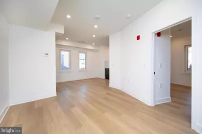 633-35 N 5th St #201, Philadelphia, PA 19123 - Photo 6