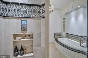 2015 Delancey Pl, Philadelphia, PA 19103 - Photo 34