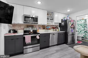 212 Catharine St, Philadelphia, PA 19147 - Photo 4