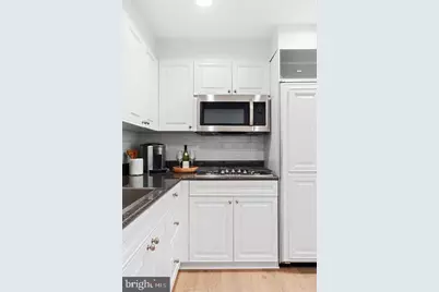 211 S 4th Street #104, Philadelphia, PA 19106 - Photo 4