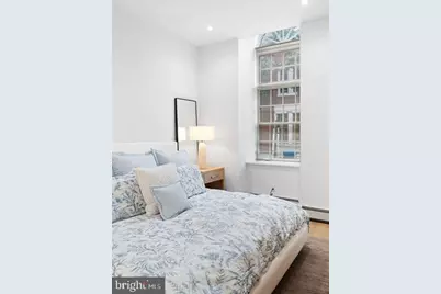 211 S 4th Street #104, Philadelphia, PA 19106 - Photo 2