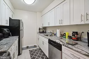 1420 Locust St, Philadelphia, PA 19102 - Photo 6