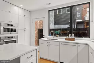 743 S Cleveland St, Philadelphia, PA 19146 - Photo 10