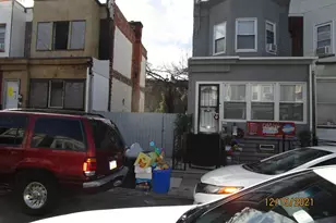 1722 S Yewdall St, Philadelphia, PA 19143 - Photo 2
