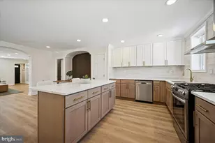 935 E Slocum St, Philadelphia, PA 19150 - Photo 12