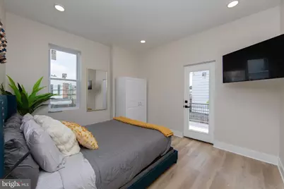 2001 S Norwood Street #UNIT B, Philadelphia, PA 19145 - Photo 16