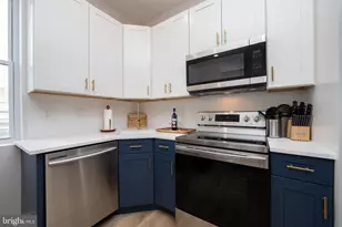 2001 S Norwood St, Philadelphia, PA 19145 - Photo 4