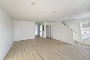 1811 S 32nd St, Philadelphia, PA 19145 - Photo 2