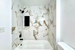 1811 S 32nd St, Philadelphia, PA 19145 - Photo 26