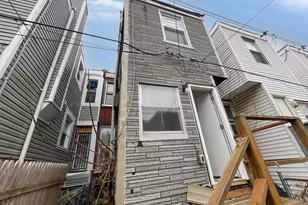 231 W Albanus St, Philadelphia, PA 19120 - Photo 4