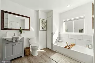 2613 Amber St, Philadelphia, PA 19125 - Photo 8