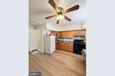 2033 S 9th Street, Philadelphia, PA 19148 - Photo 6
