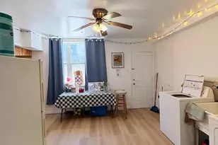 2033 S 9th St, Philadelphia, PA 19148 - Photo 4