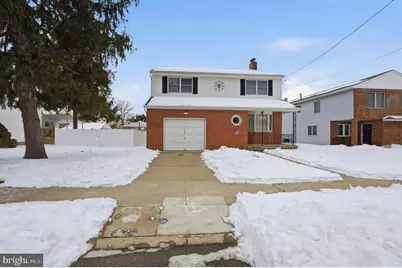 708 Hoffnagle Street, Philadelphia, PA 19111 - Photo 2