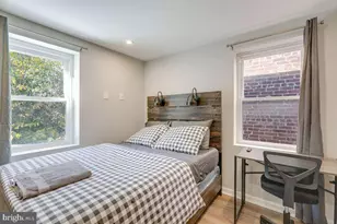 876 N 19th St, Philadelphia, PA 19130 - Photo 6