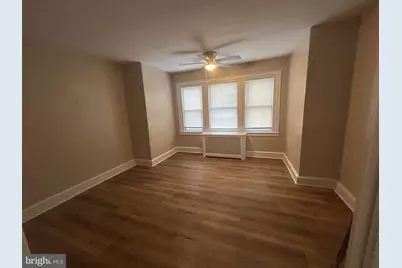 182 W Champlost Street W, Philadelphia, PA 19120 - Photo 6