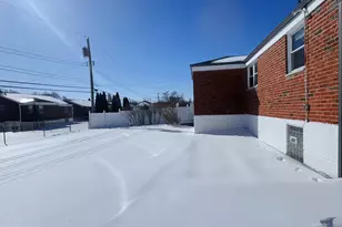 7817 Lister St, Philadelphia, PA 19152 - Photo 18