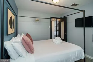 2135 Walnut St, Philadelphia, PA 19103 - Photo 4