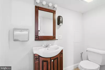 329 W Girard Avenue, Philadelphia, PA 19123 - Photo 10