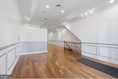 329 W Girard Avenue, Philadelphia, PA 19123 - Photo 4