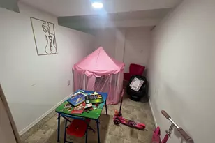 3221 Wellington St, Philadelphia, PA 19149 - Photo 12