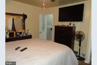 320 E Claremont Road, Philadelphia, PA 19120 - Photo 12