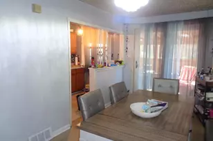 320 E Claremont Rd, Philadelphia, PA 19120 - Photo 6