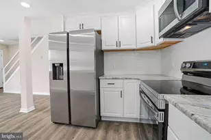 513 Smithfield Ave, Philadelphia, PA 19116 - Photo 12