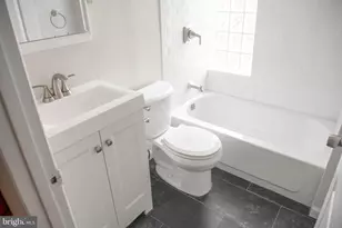 767 S 15th St, Philadelphia, PA 19146 - Photo 34