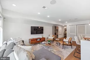 724 N 19th St, Philadelphia, PA 19130 - Photo 12