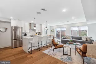 724 N 19th St, Philadelphia, PA 19130 - Photo 4