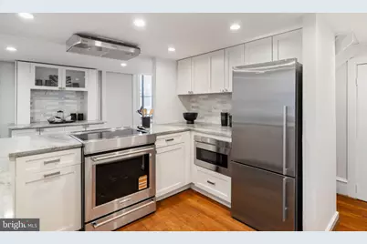 1035 Spruce Street #102, Philadelphia, PA 19107 - Photo 24