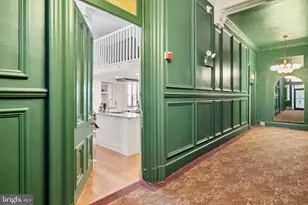 1035 Spruce St, Philadelphia, PA 19107 - Photo 8