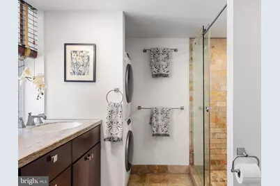 1035 Spruce Street #102, Philadelphia, PA 19107 - Photo 44