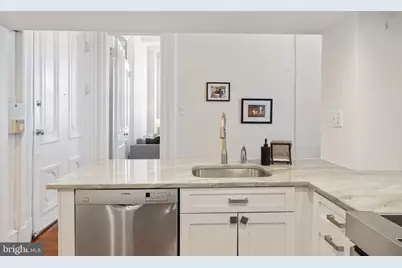 1035 Spruce Street #102, Philadelphia, PA 19107 - Photo 26