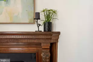 1035 Spruce St, Philadelphia, PA 19107 - Photo 36