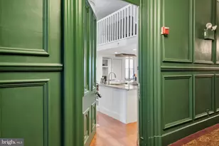 1035 Spruce St, Philadelphia, PA 19107 - Photo 12