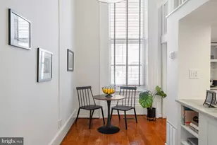 1035 Spruce St, Philadelphia, PA 19107 - Photo 18