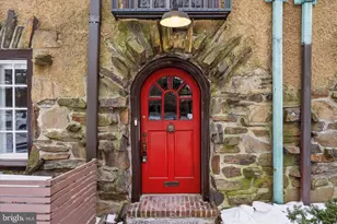 34 Hilltop Rd, Philadelphia, PA 19118 - Photo 2