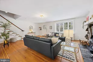 34 Hilltop Rd, Philadelphia, PA 19118 - Photo 6