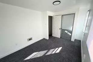 4905 Knorr St, Philadelphia, PA 19135 - Photo 4