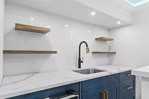 612 S 51st St, Philadelphia, PA 19143 - Photo 34