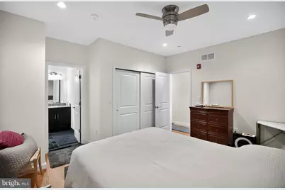 2555 Carpenter Street #C, Philadelphia, PA 19146 - Photo 16