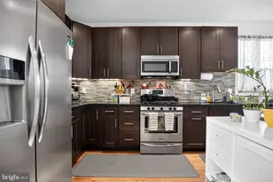 2555 Carpenter St, Philadelphia, PA 19146 - Photo 6